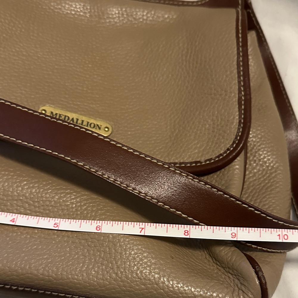 Medallion Leather Bag - Picture 9 of 11